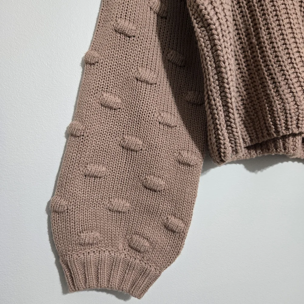 Moon & Madison Taupe Crew Neck Chunky Knit Sweater with Textured Sleeves Size L - Picture 2 of 9